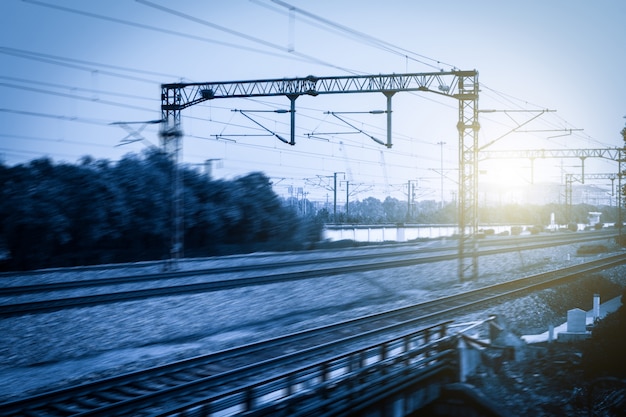 Foto grátis ferroviária borrado com sunbursts