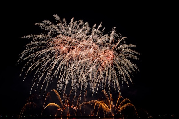 festival de fogo de artifício na Tailândia