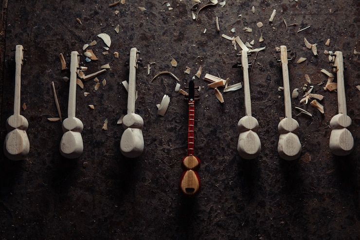 Foto grátis figura de instrumento musical nacional de madeira