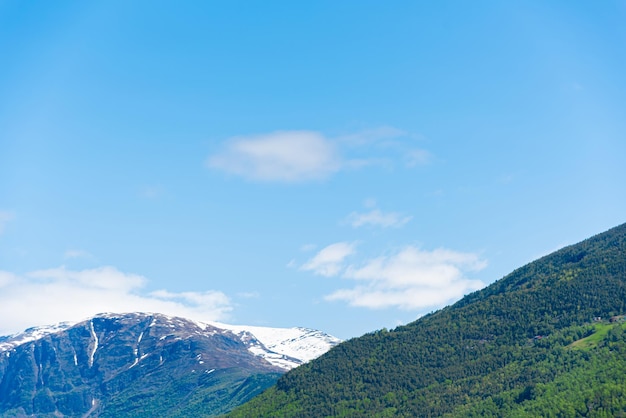 Foto grátis flam noruega 06 de junho de 2023 montanha