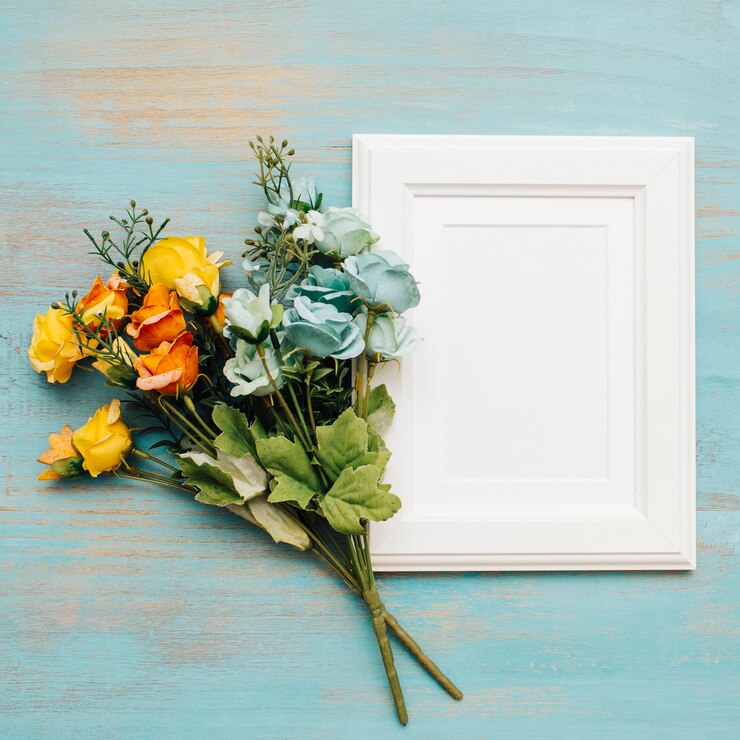 Foto grátis flores agradáveis ​​com frame branco para o texto.