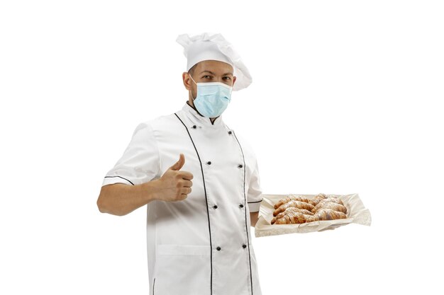 Fogão, chef, padeiro de uniforme isolado no fundo branco, gourmet.