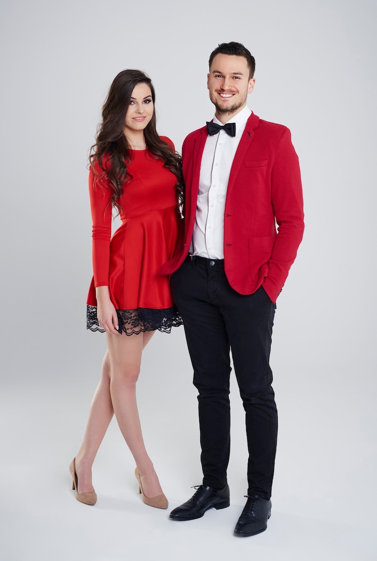 Foto grátis foto de estúdio de um casal elegante