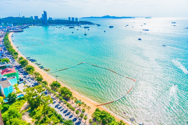 Foto de uma vista sobre a cidade praia de acima