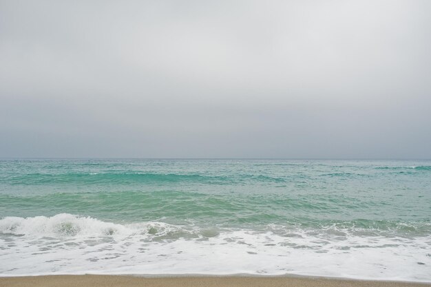 Foto fabulosa do mar azul turquesa calmo