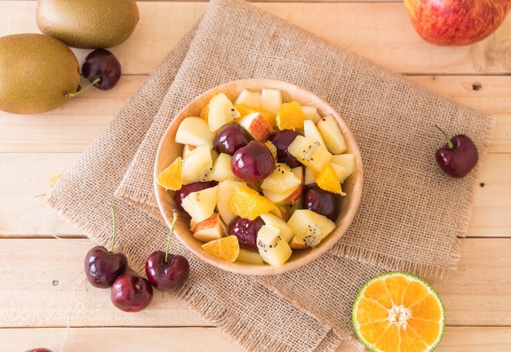 Foto grátis fruta em fatias misturadas