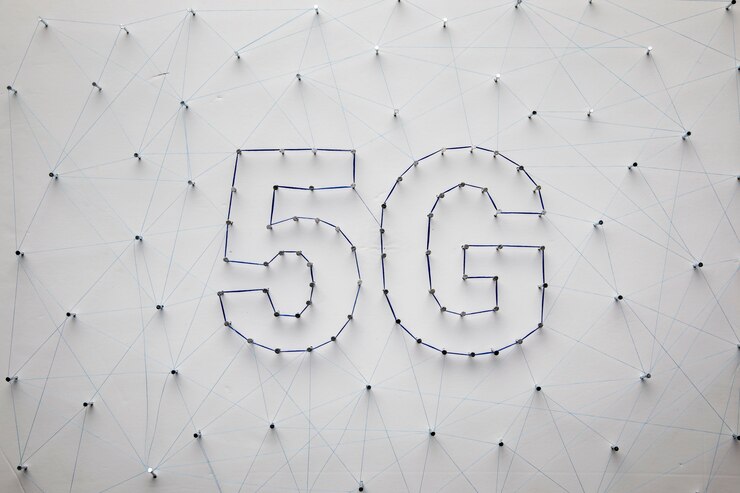 Foto grátis fundo de tecnologia 5g branco