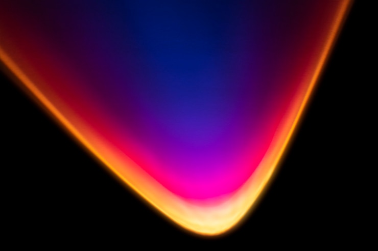 Foto grátis fundo gradiente colorido com luz neon led