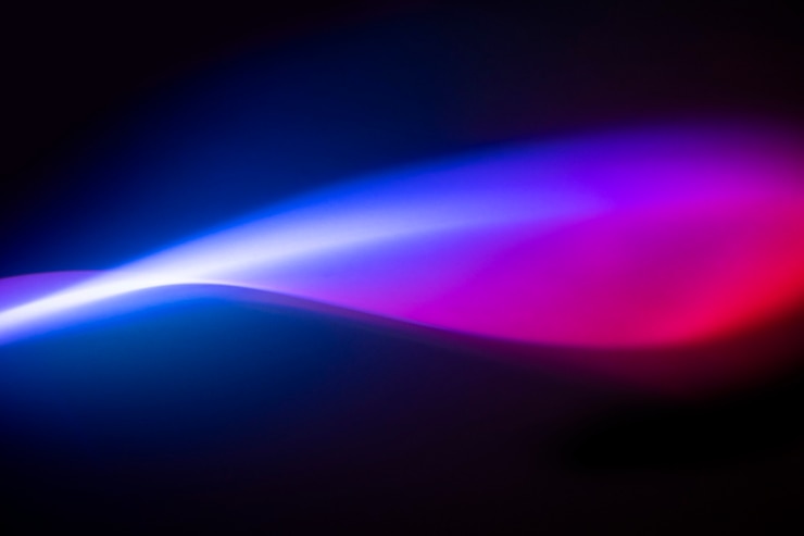 Foto grátis fundo gradiente com efeito de luz rosa e roxo