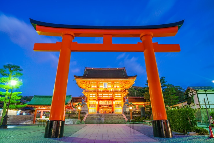 Foto grátis fushimiinari taisha shrinetemple em kyoto, japão