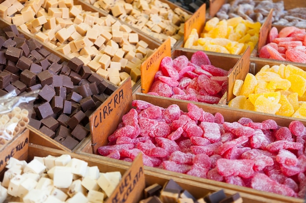 Foto grátis gelatina de frutas diversas