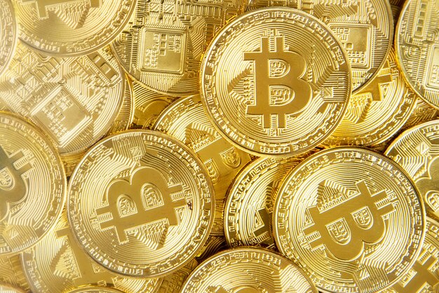 Gold bitcoins criptomoeda digital finance remixado