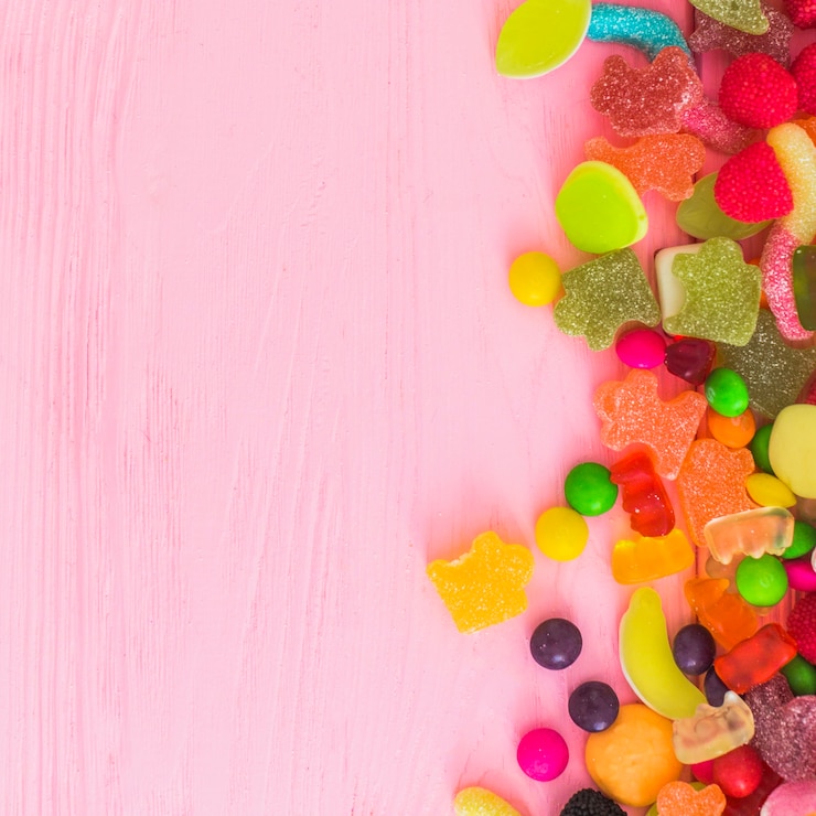 Foto grátis gomas deliciosas e botões de doces