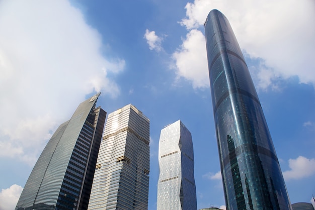 Guangzhou, China-Nov.22, 2015: Edifícios modernos. buildin moderno