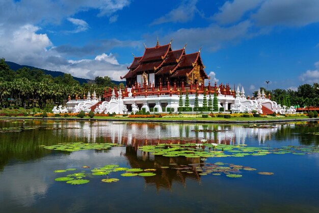 Ho kham luang estilo tailandês do norte em Royal Flora ratchaphruek em Chiang Mai, Tailândia.