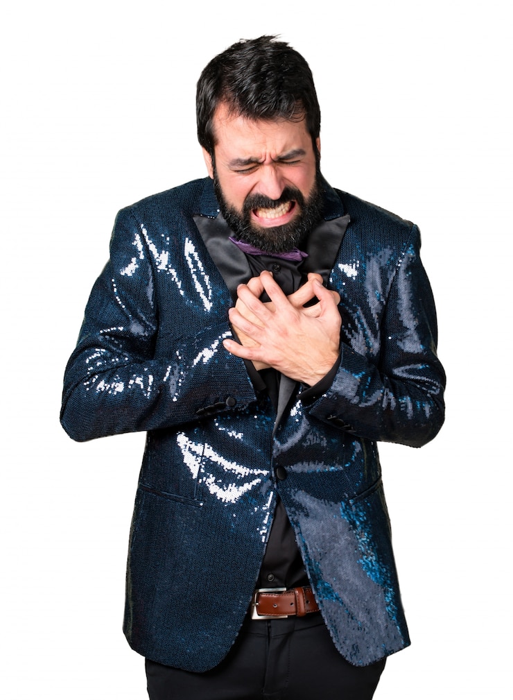 Foto grátis homem bonito com casaco de lantejoula com dor no coração