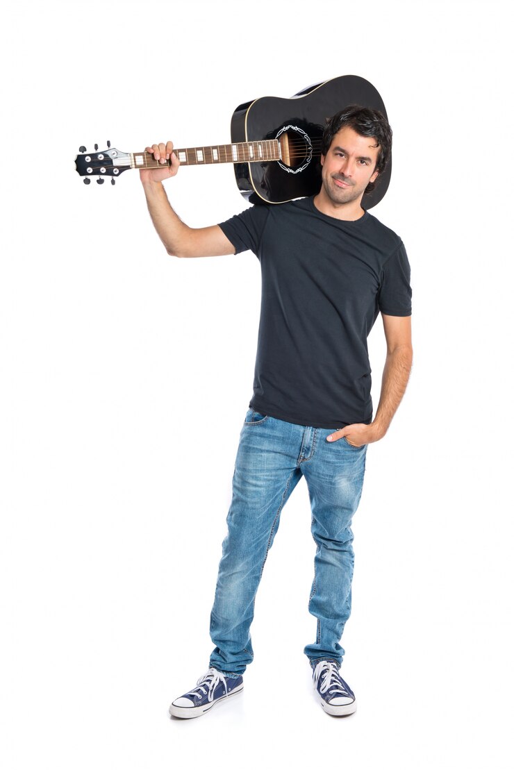 Foto grátis homem bonito com guitarra sobre fundo branco