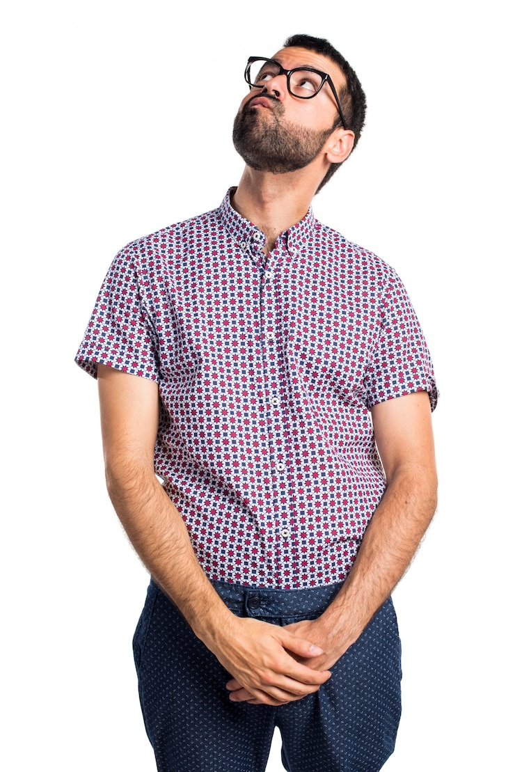 Foto grátis homem com óculos com dúvidas