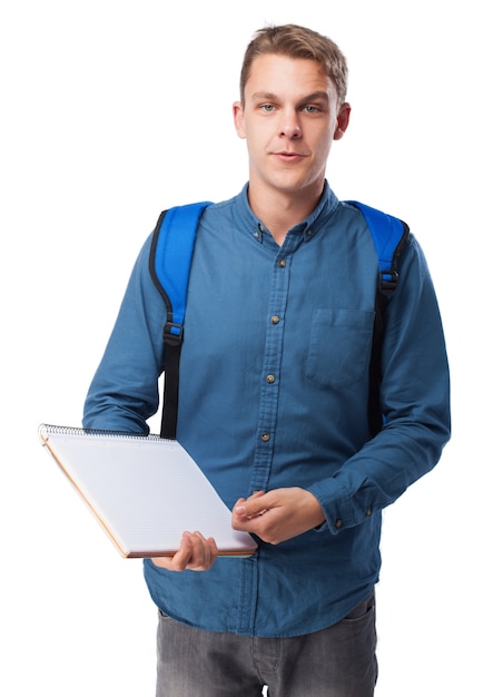 Foto grátis homem com um caderno em branco