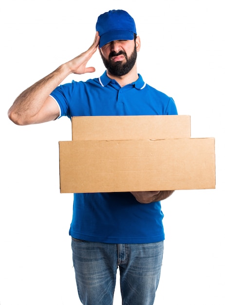 Foto grátis homem de entrega frustrado