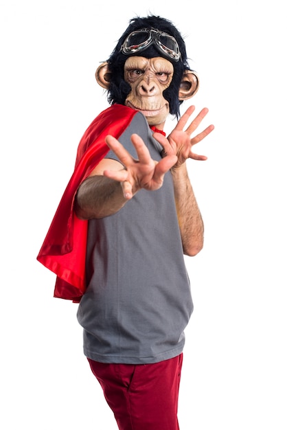 Homem de macaco super-herói assustado