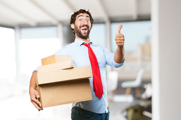 Foto grátis homem de negócios louco expressão feliz