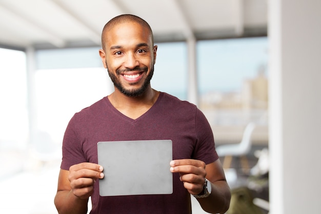 Homem de negócios preto feliz expressão