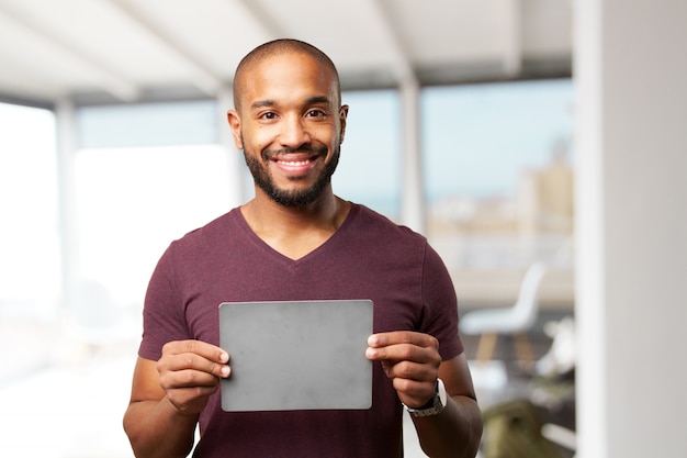 Homem de negócios preto feliz expressão