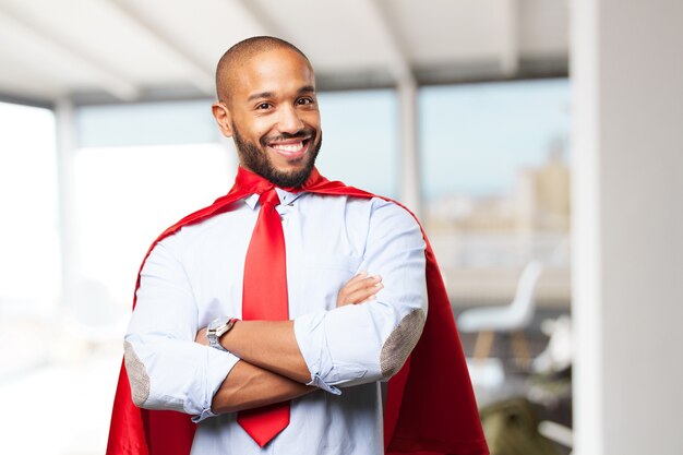 Homem de negócios preto feliz expressão