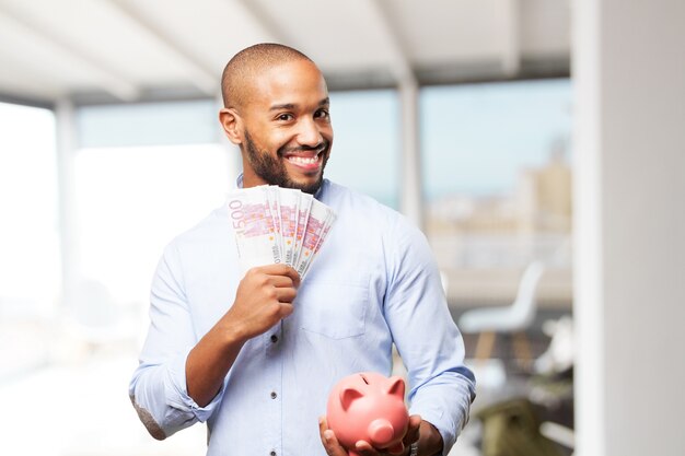 Homem de negócios preto feliz expressão