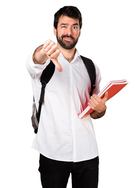 Homem estudante que faz sinal ruim