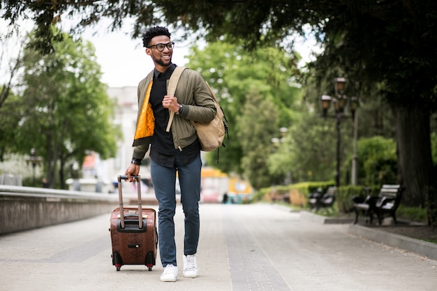 Homem moda jovem africano americano