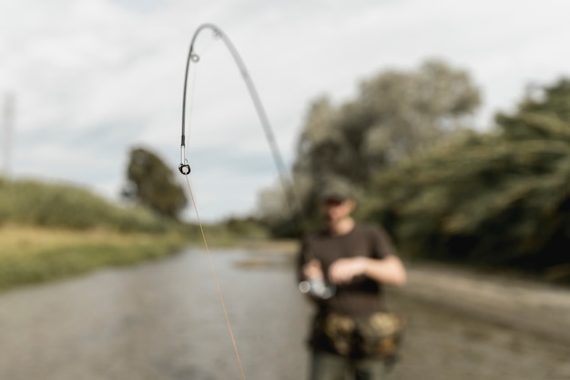 Foto grátis homem, pesca, em, a, rio