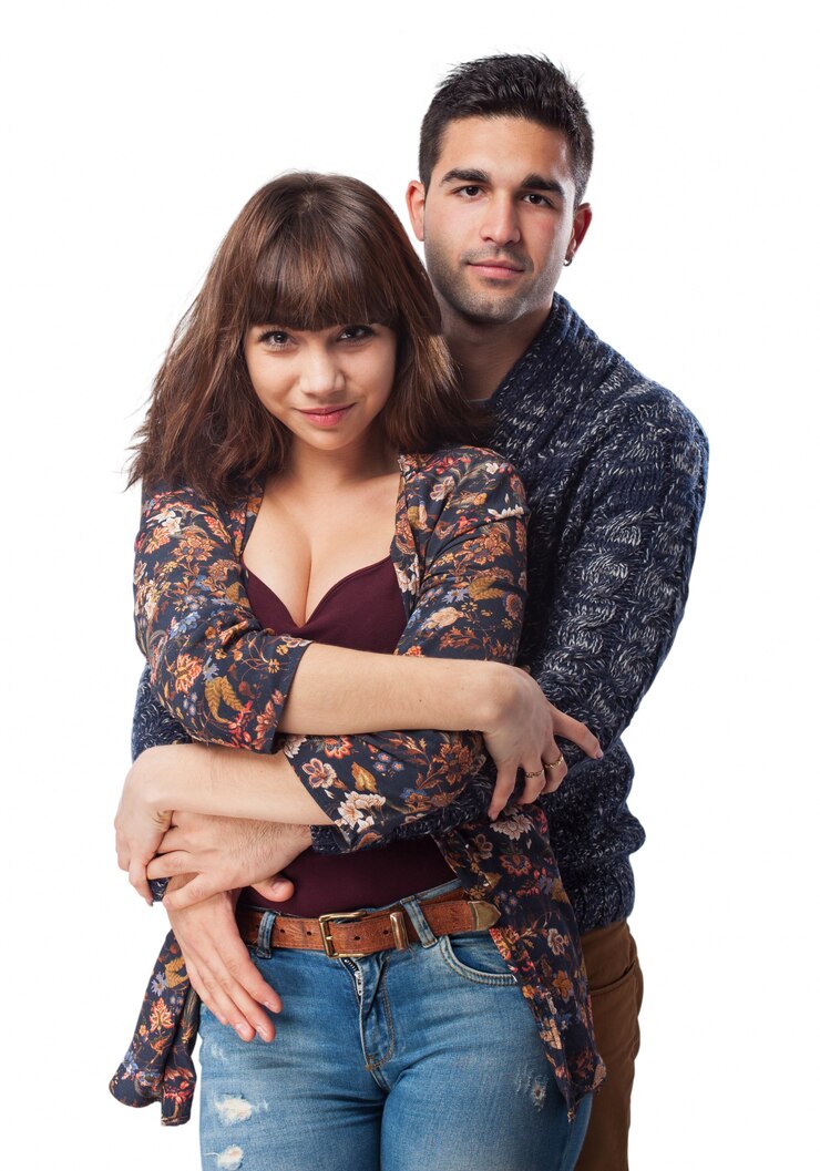 Foto grátis homem que abraça sua menina de atrás