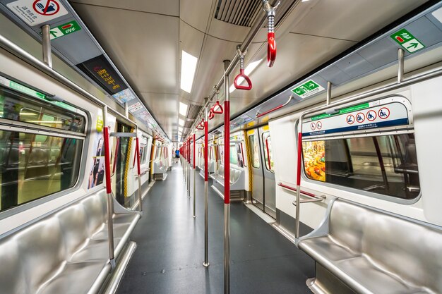 Hong kong, china - 14 de setembro de 2018: estação de metrô mtr é a na cidade de hong kong