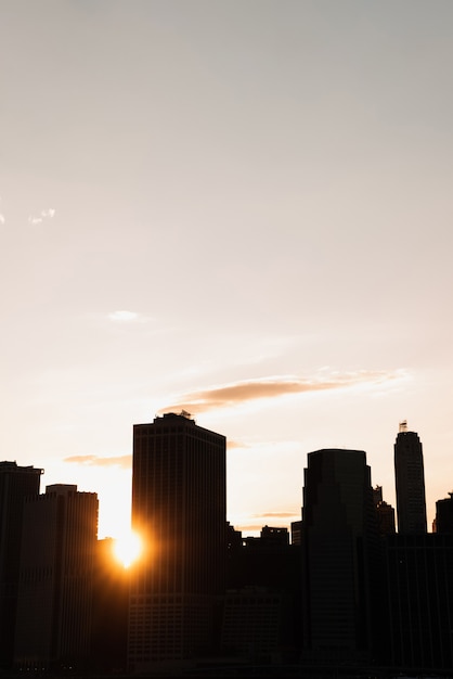 Horizonte da cidade de Nova york ao entardecer