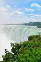 Foto grátis horseshoe falls closeup no dia com névoa