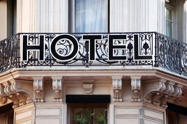 Hotel entrada sinal em Paris