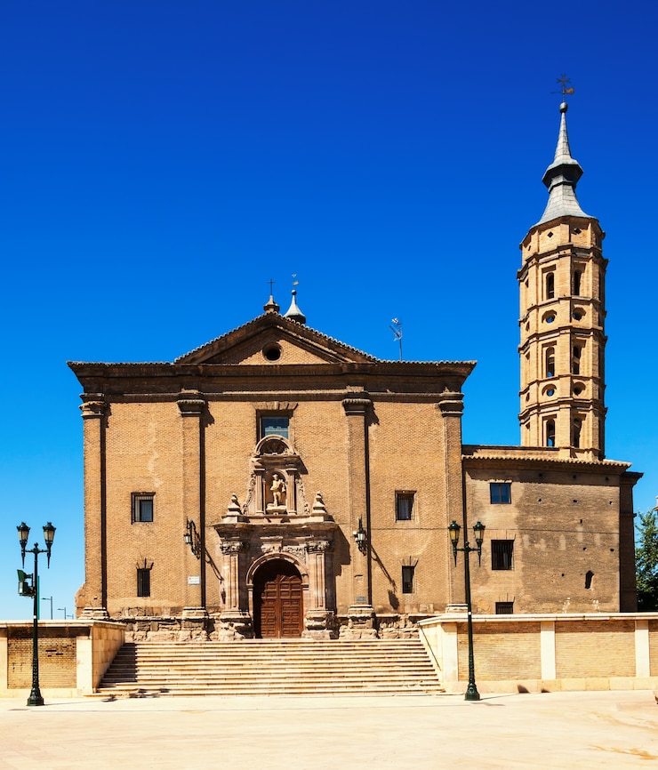 Foto grátis igreja de san juan de los panetes em zaragoza