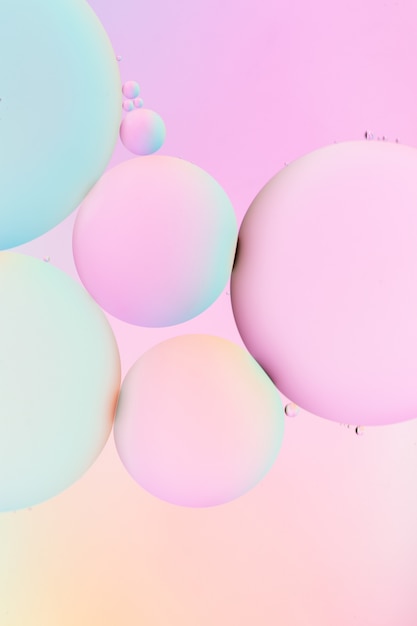 Ilustração vertical incrível de bolhas coloridas