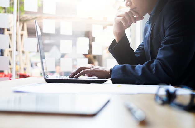 Foto grátis informações empresariais de análise de trabalho empresariais.