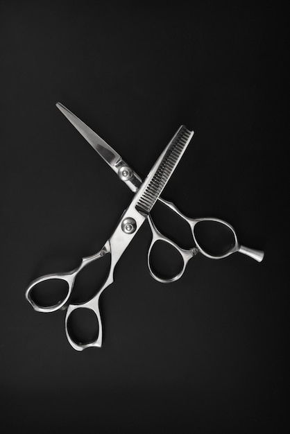 Instrumentos usados no salão de cabeleireiro latino