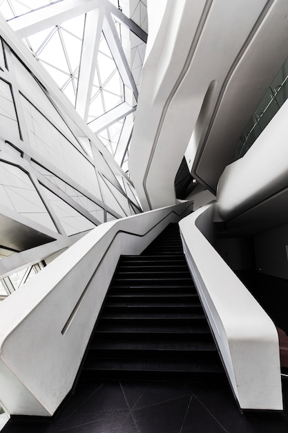 Interior futurista de uma das arquiteturas em Guangzhou, China.