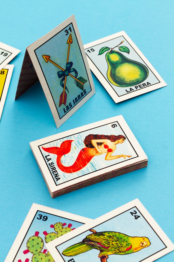 Foto grátis jogo de cartas tradicional mexicano
