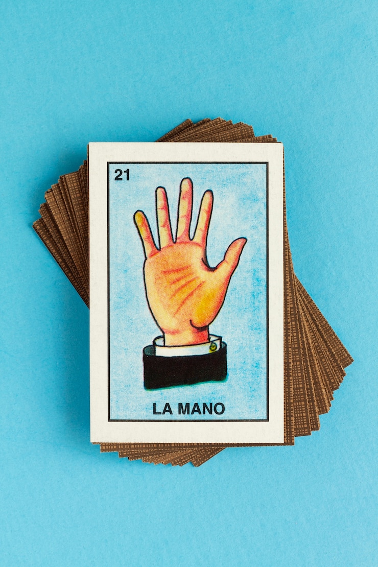 Foto grátis jogo de cartas tradicional mexicano