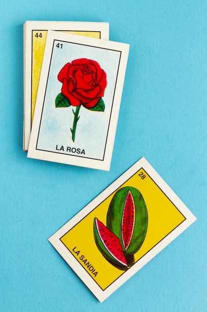 Foto grátis jogo de cartas tradicional mexicano