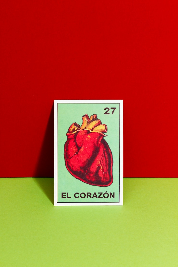 Foto grátis jogo de cartas tradicional mexicano