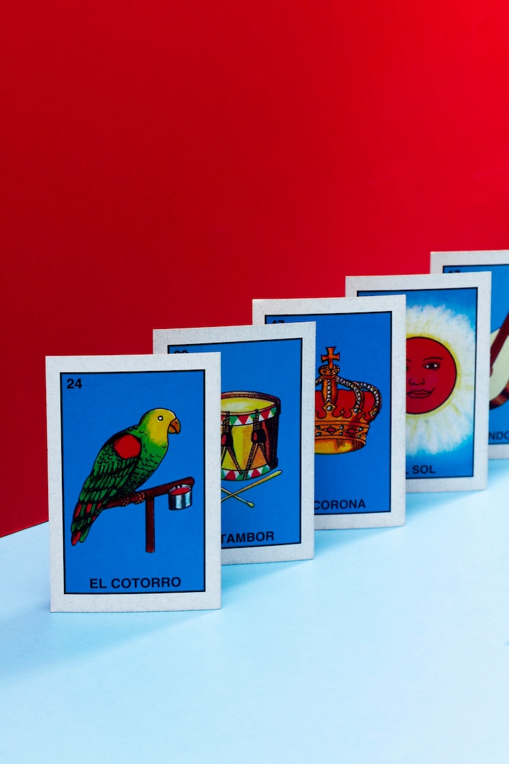 Foto grátis jogo de cartas tradicional mexicano