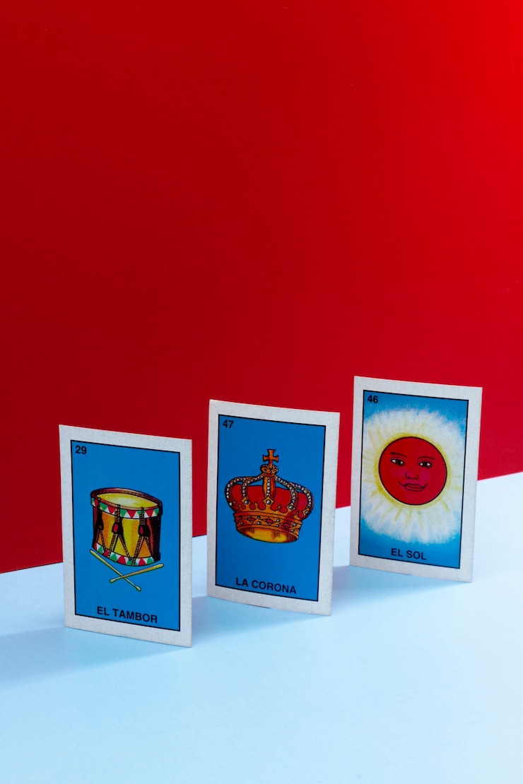 Foto grátis jogo de cartas tradicional mexicano