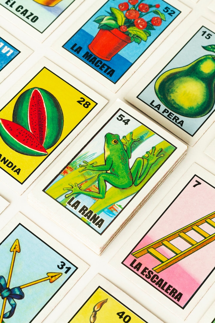 Foto grátis jogo de cartas tradicional mexicano